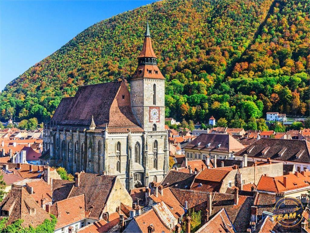 Hotel Carmen Предеал Екстериор снимка
